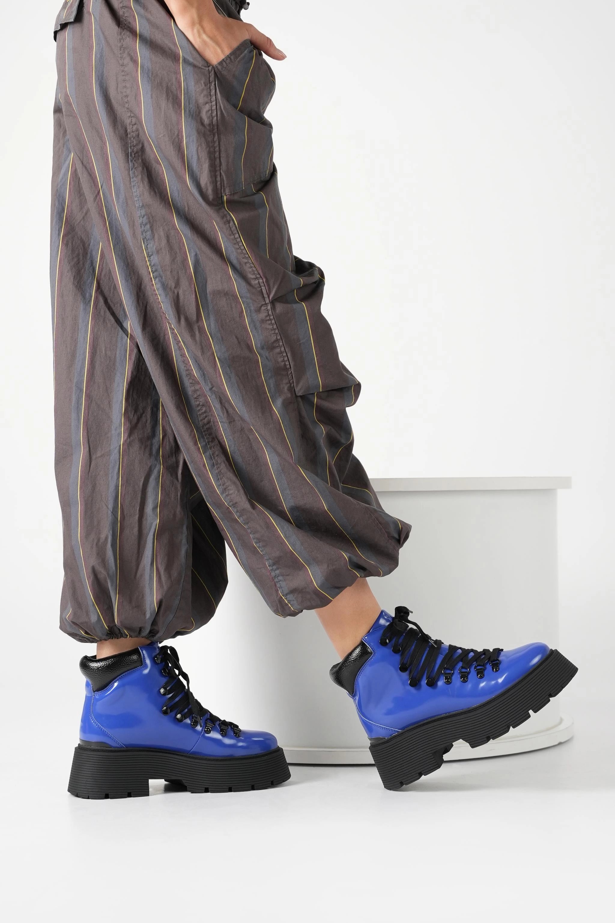 Jenifer Kadın Optik Mavi Kalın Tabanlı Bot