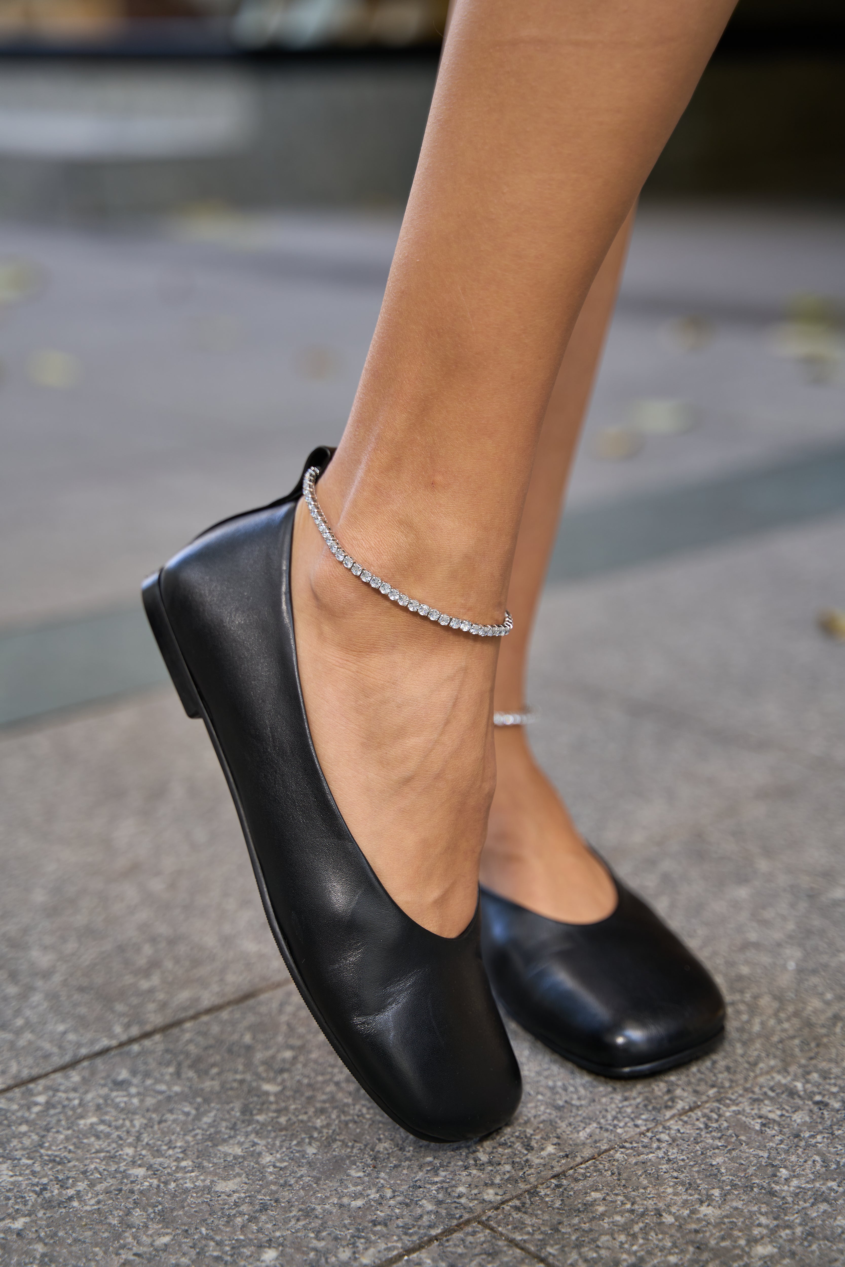 Marta Kadın Siyah Hakiki Deri Babet