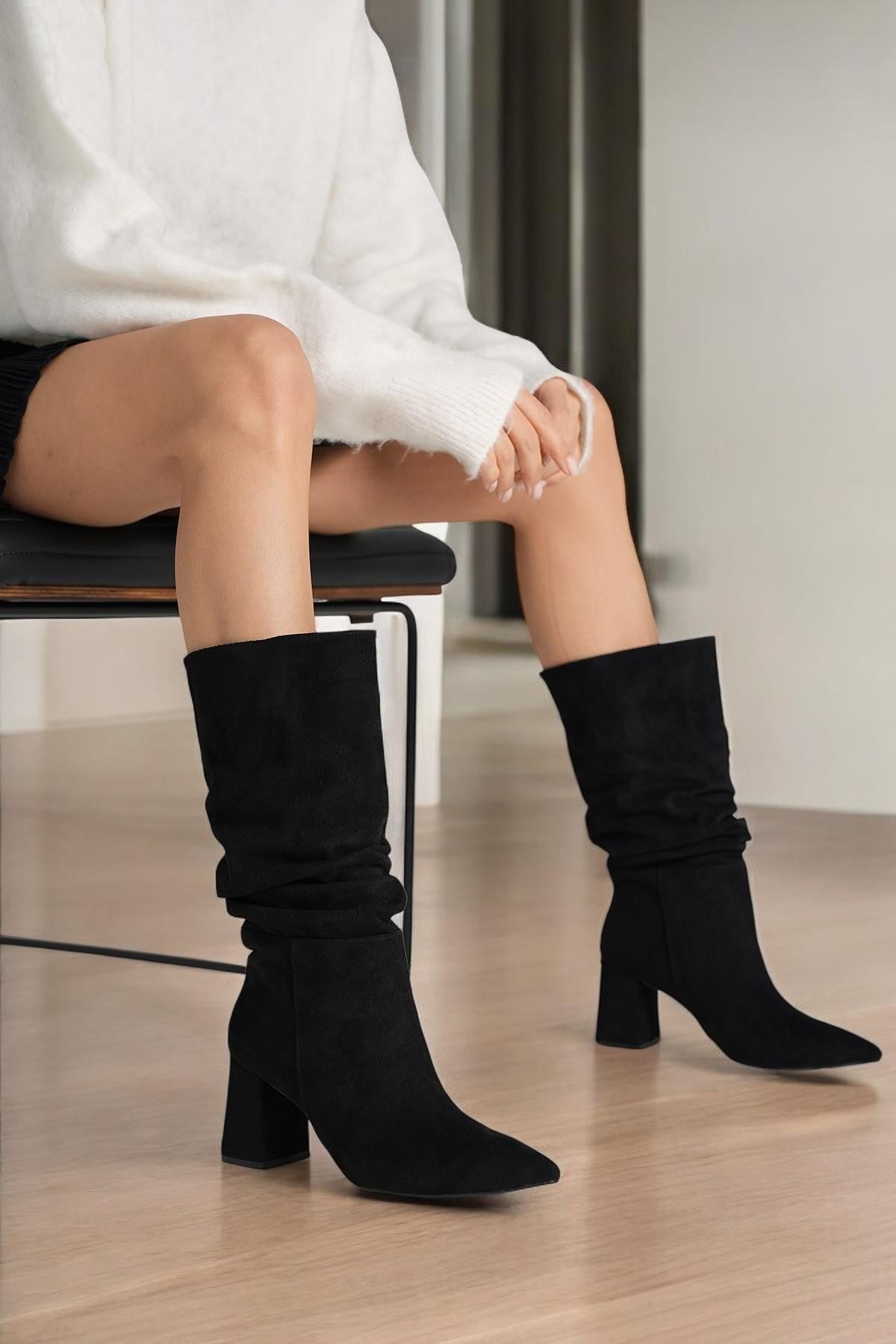 Luna Kadın Siyah Süet Sivri Burun Kalın Topuklu Çizme