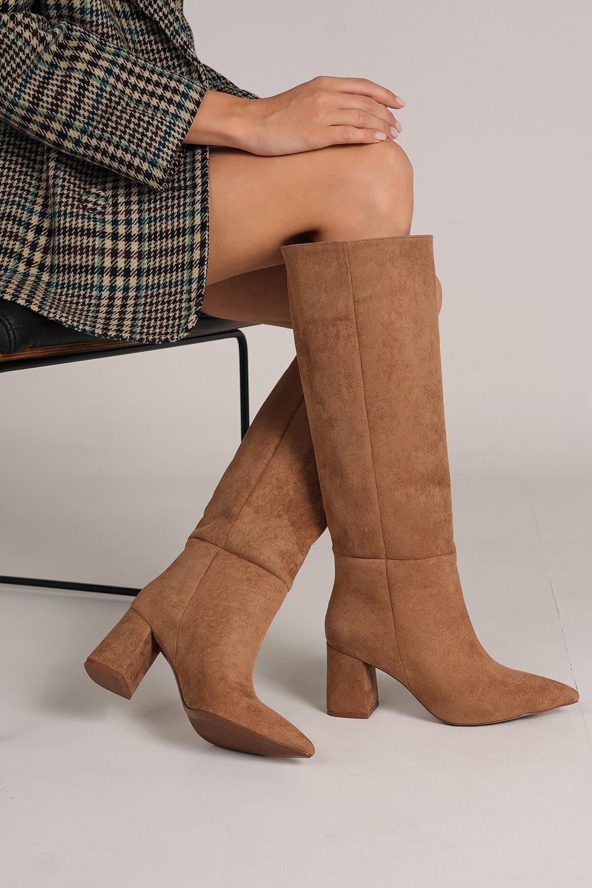 Lopez Kadın Camel Sivri Burun Kalın Topuklu Çizme