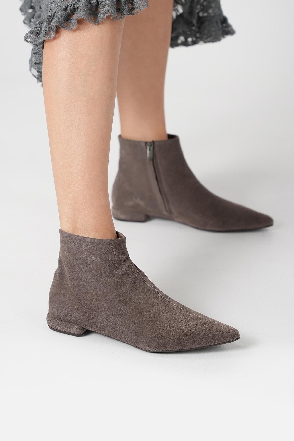 VITA Kadın Vizon %100 Gerçek Süet Deri Sivri Burun Bot