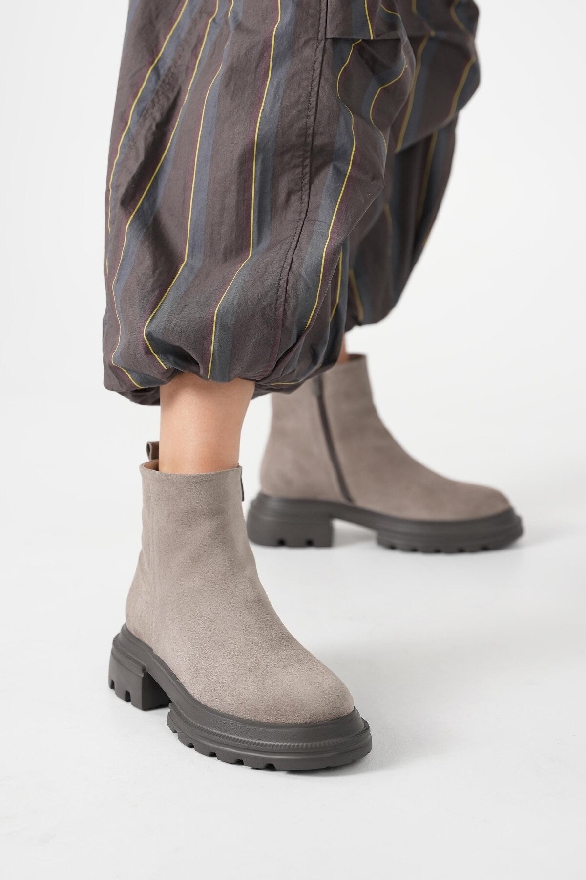 Brand Kadın Vizon %100 Gerçek Süet Deri Eva Tabanlı Fermuarlı Bot