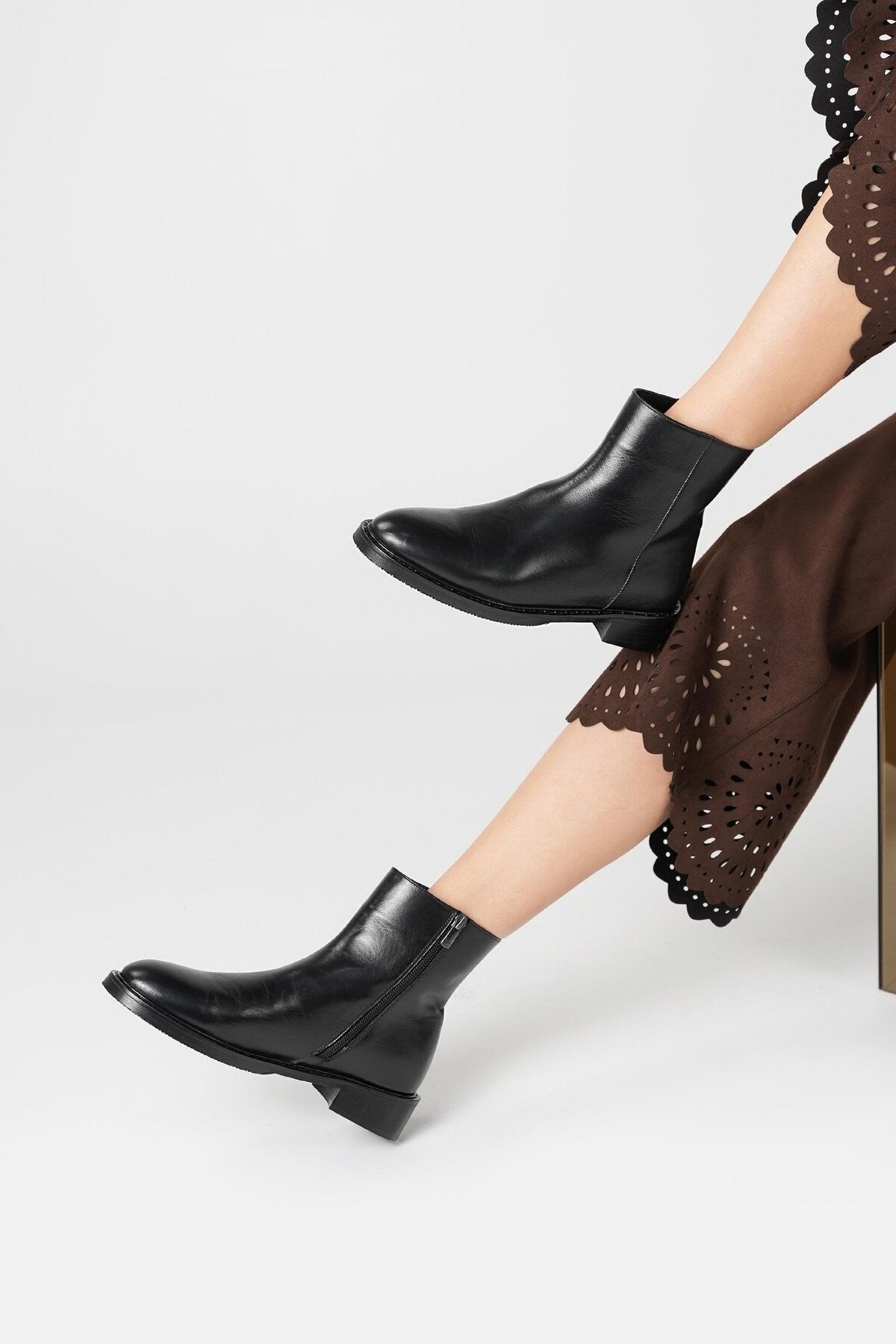 Manifest Kadın Siyah %100 Gerçek Deri Bot