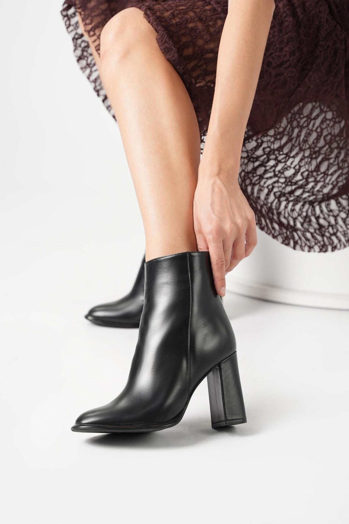 T-Samm Kadın Siyah %100 Gerçek Deri Topuklu Bot
